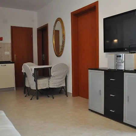 Klara Apartmán *